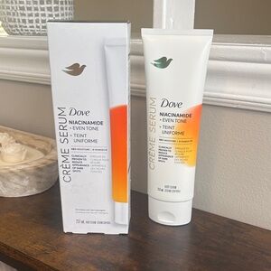 Dove Niacinamide Even Tone Creme Serum - White and Orange